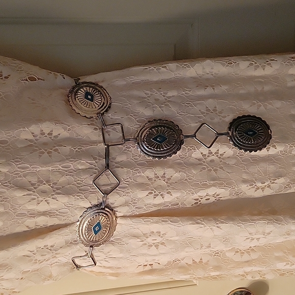 Lace Classy Country Dress - Picture 2 of 8